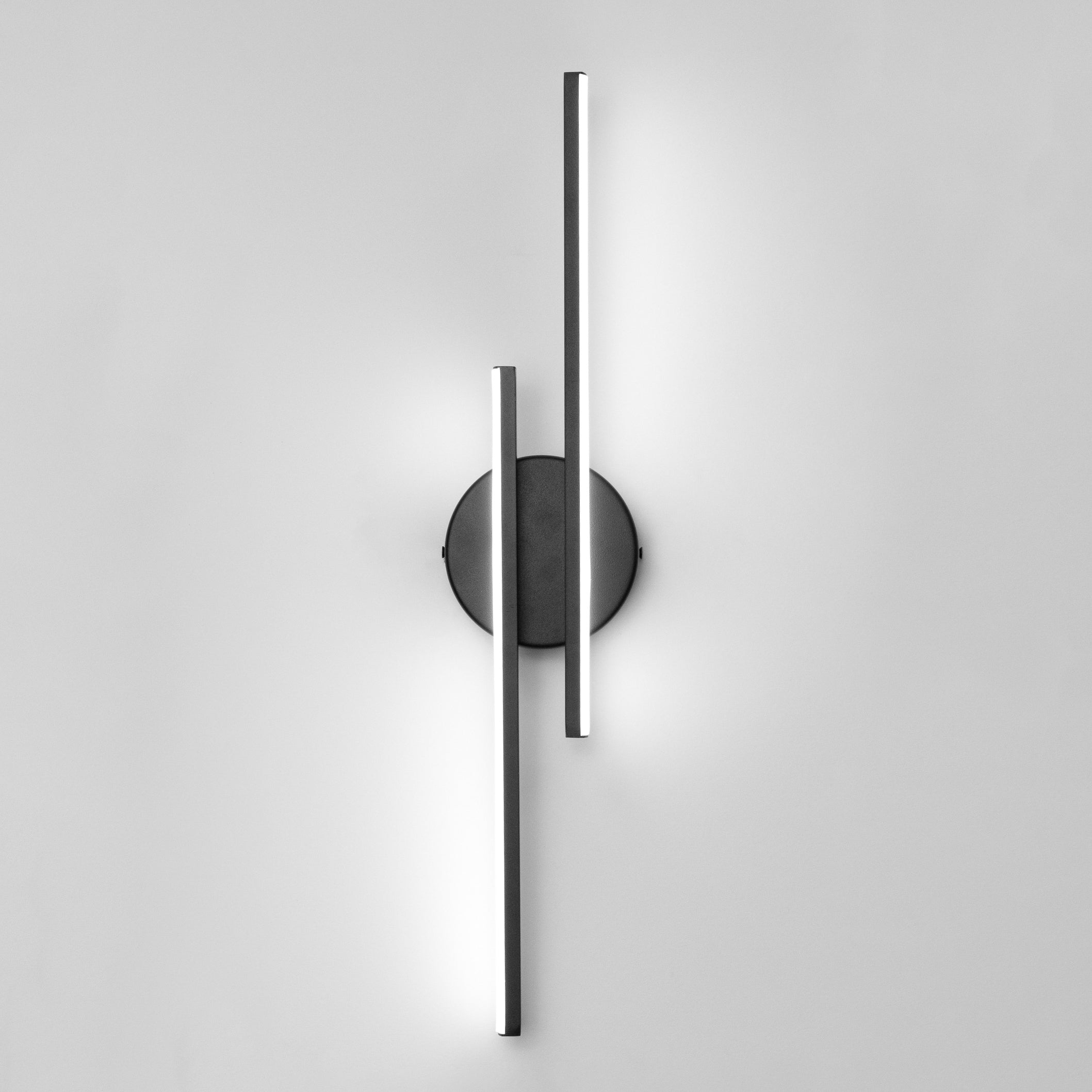 AstraLume Slim LED Wall Light With Contemporary Profile For Elegant Interiors
