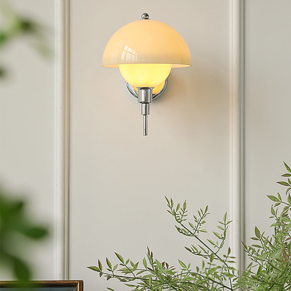Nástěnné světlo Aurelia Cream Mushroom do chodby s teplým zářivým efektem z elegantního ambientního osvětlení