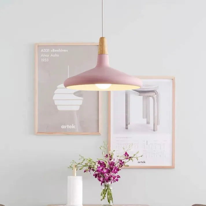NyraLume Studio Asterra závěsná lampa ve tvaru kužele inspirovaná makronkou