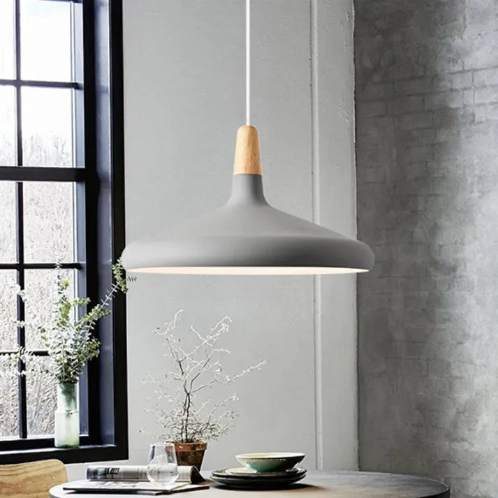 NyraLume Studio Asterra závěsná lampa ve tvaru kužele inspirovaná makronkou