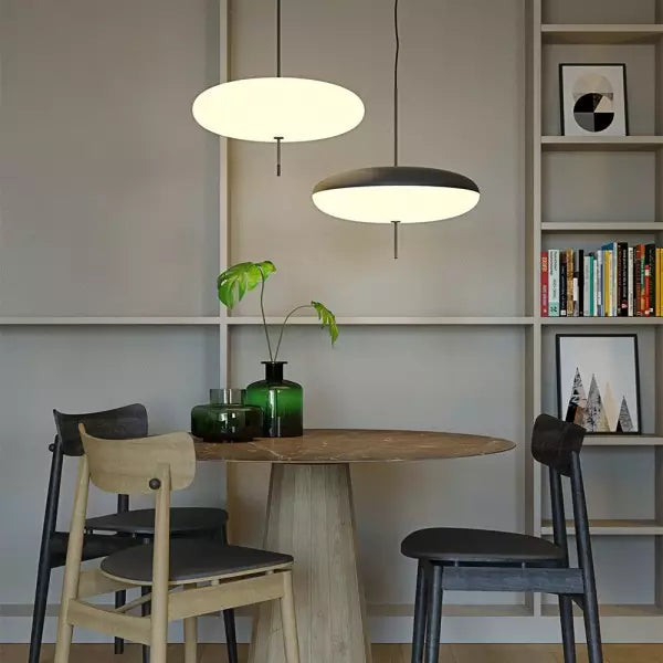 Závěsné svítidlo Elara z kovu a akrylu s ekologickou LED technologií pro moderní interiéry