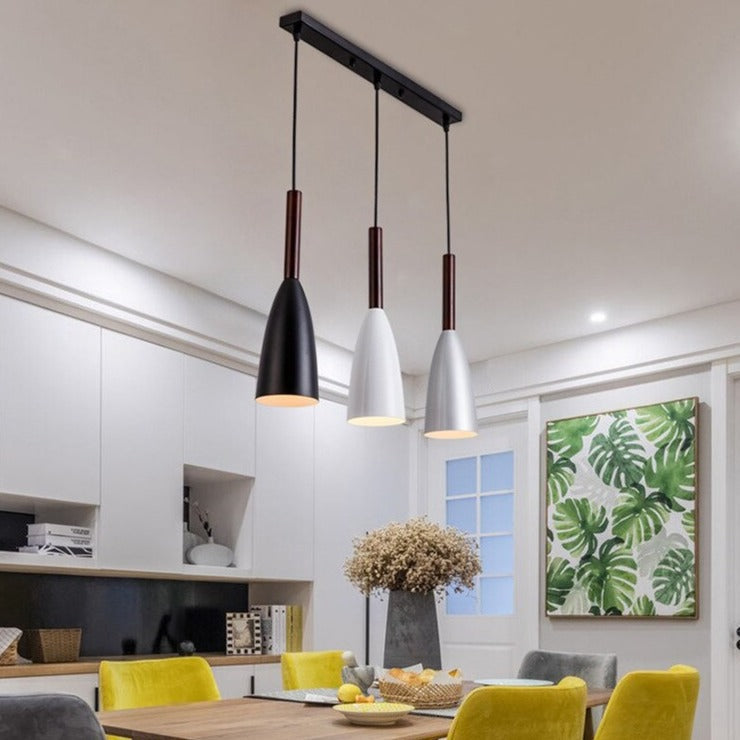 Lámpara colgante Northern Glow de tres luces con estructura de aluminio y cable ajustable