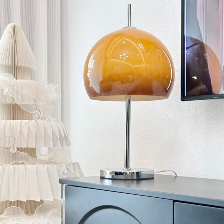 Lampe de table Bauhaus en verre ambre Aurelia en forme de champignon avec une lueur douce