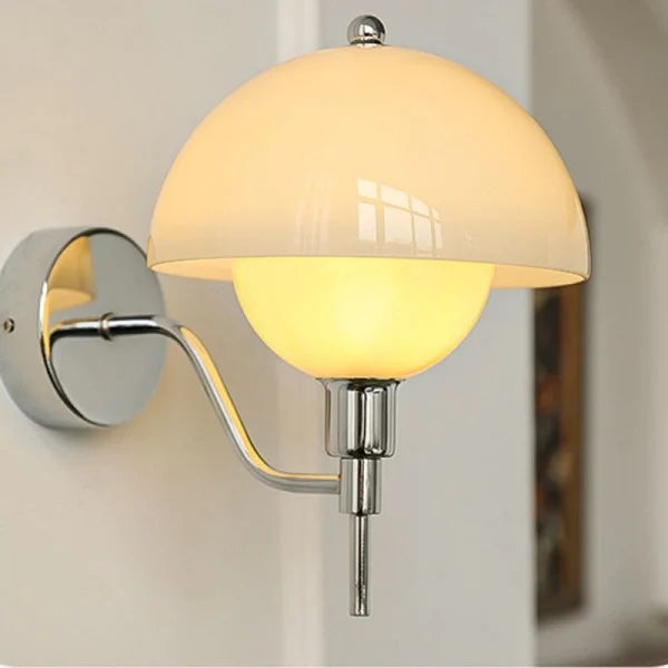 Nástěnné světlo Aurelia Cream Mushroom do chodby s teplým zářivým efektem z elegantního ambientního osvětlení
