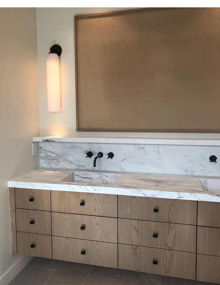 Applique da parete in vetro nordico di Lumenix con design minimalista a luce soffusa per interni moderni