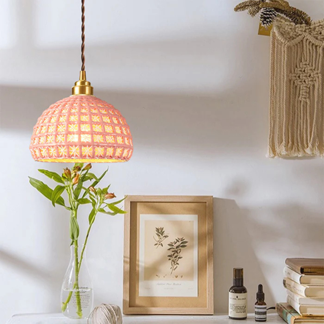 Aethera Keramik-Pendelleuchte für Ess- und Wohnzimmer mit Kupferakzenten