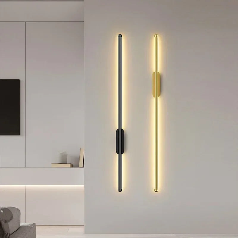 AerisLume Slim Zeitgenössische LED-Wandlampe in Schwarz oder Gold