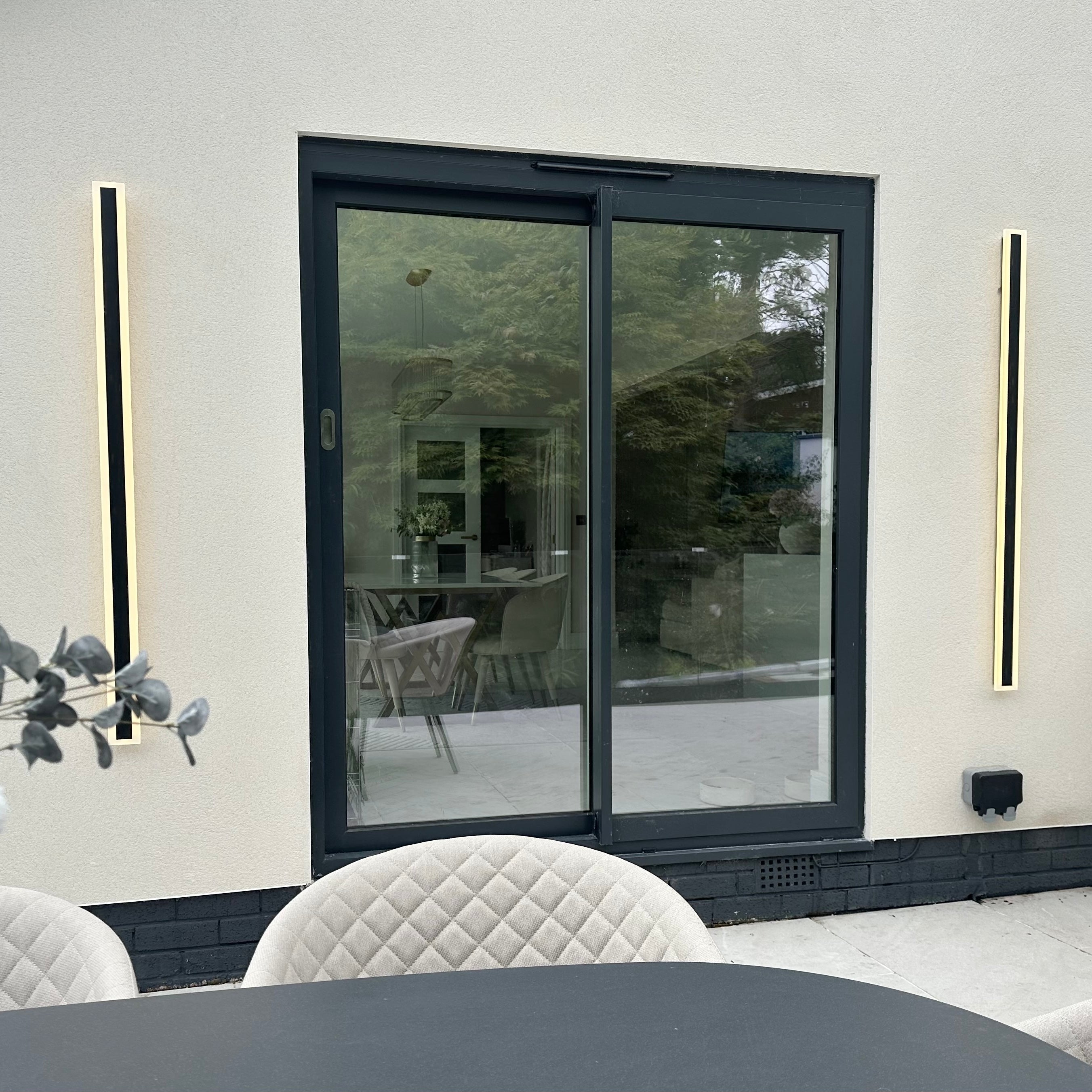Kirrelus hliníkové venkovní LED nástěnné svítidlo s elegantním moderním designem pro venkovní prostory