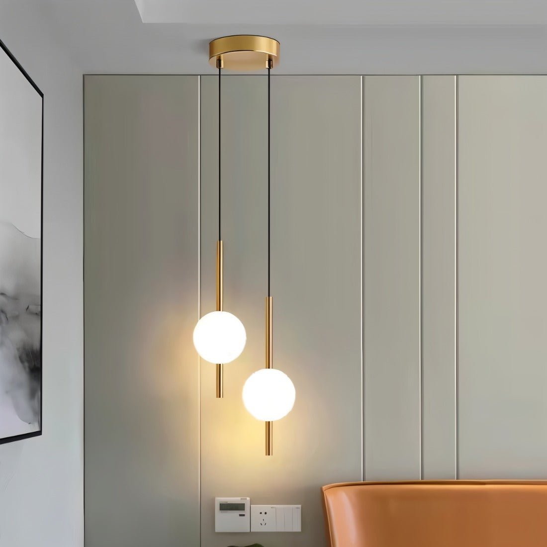 Lámpara colgante de vidrio y metal Aureli Nordic de Nythera para interiores modernos