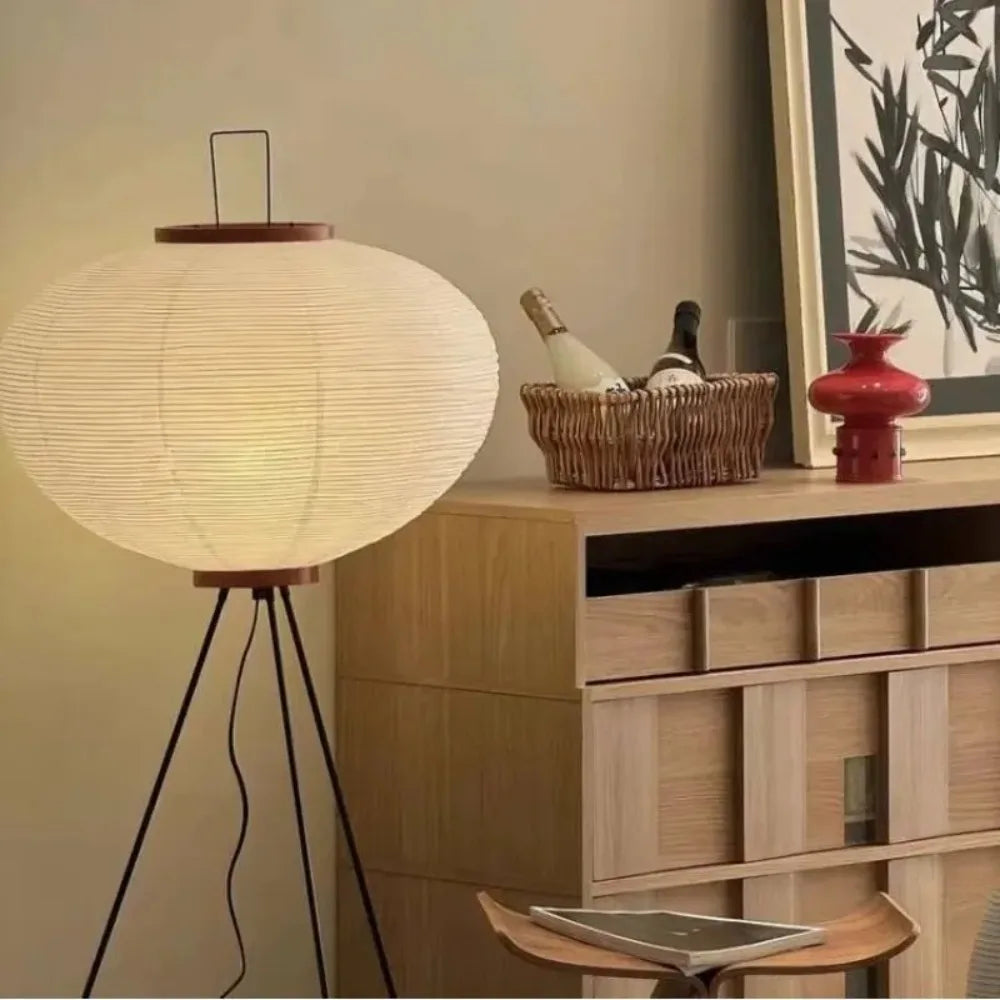 Stojací lampa SoraLum s rýžovým papírem a japonským Wabi Sabi světlem pro domácí atmosféru