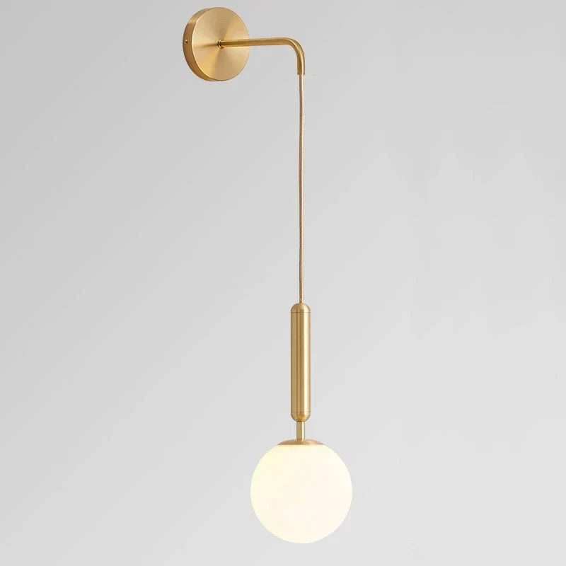 Lampada da parete in vetro elegante di AstraLume per interni moderni e spazi abitativi
