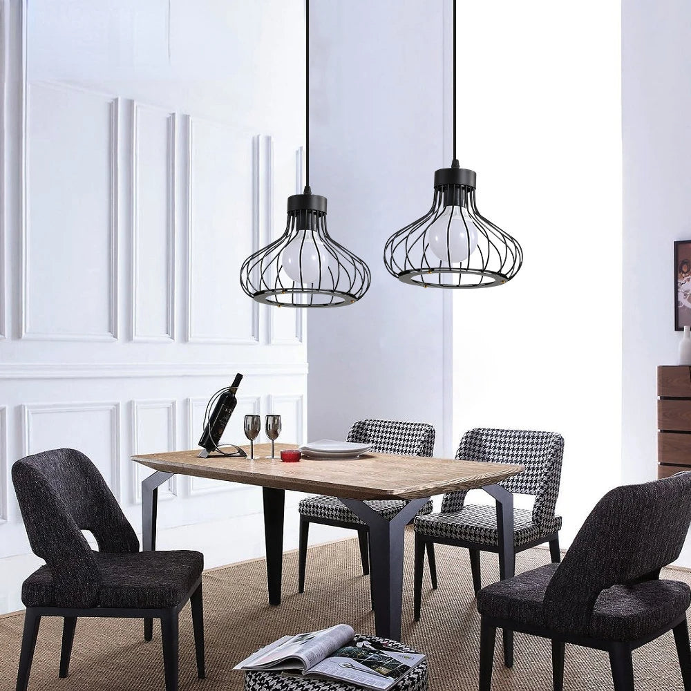 Moderní kovové závěsné svítidlo ve vintage industriálním stylu pro moderní interiéry