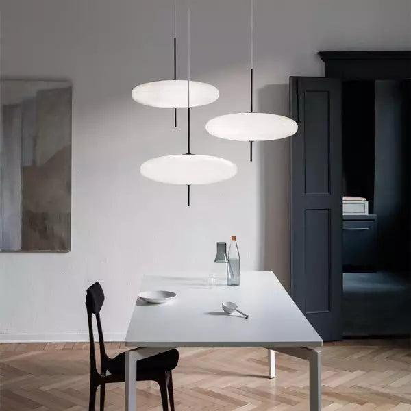 Závěsné svítidlo Elara z kovu a akrylu s ekologickou LED technologií pro moderní interiéry