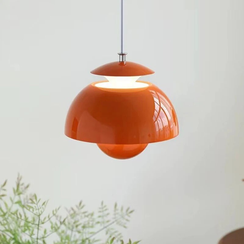 Lunora Nordic LED závěsné svítidlo s motivem květinového poupěte pro stylové interiéry