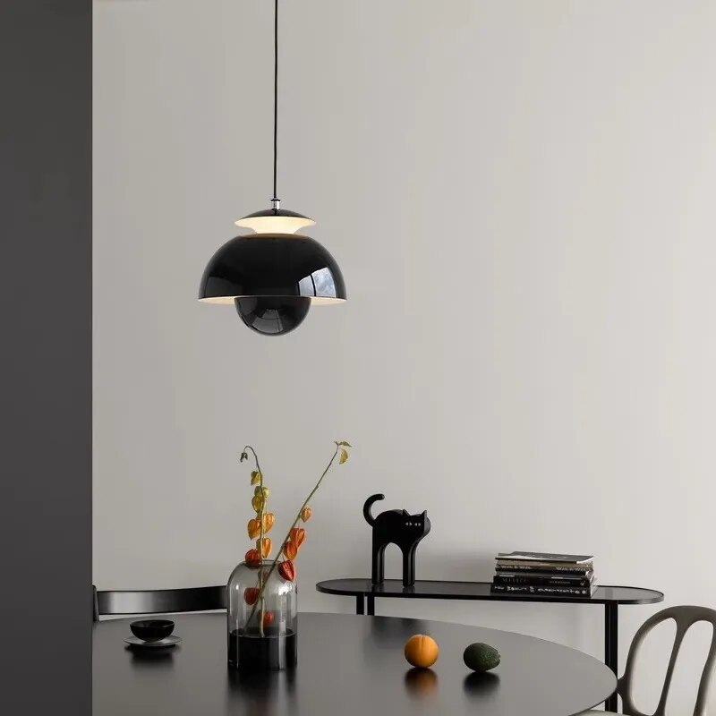 Lunora Nordic LED závěsné svítidlo s motivem květinového poupěte pro stylové interiéry