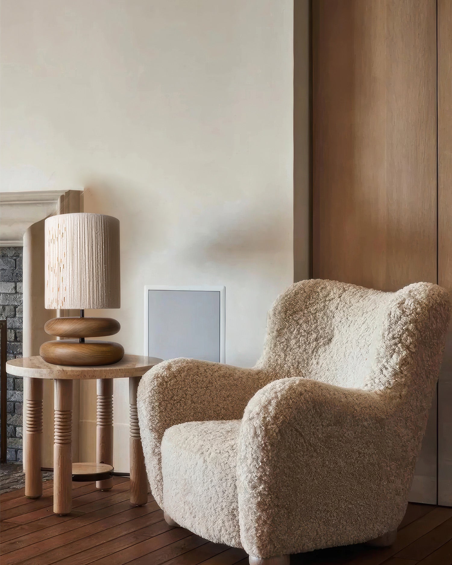 SylvaLume Tranquil fa asztali lámpa minimalista fa talppal és LED kompatibilis