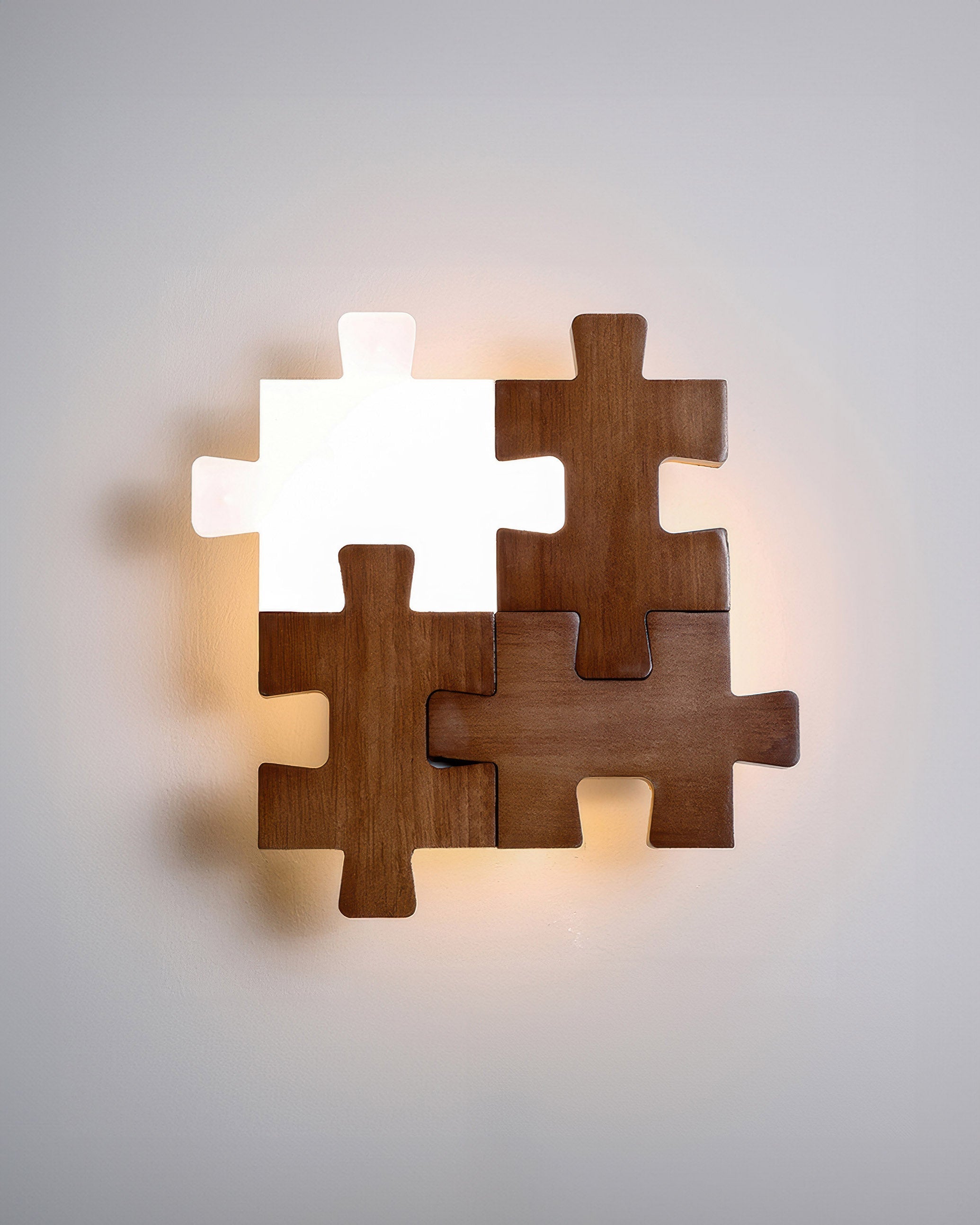 SylvaOak dřevěná puzzle LED nástěnná lampa v severském minimalistickém designu pro moderní interiéry