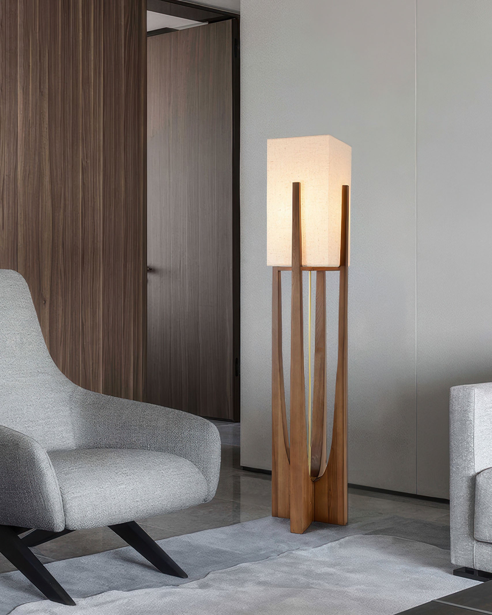 Stolní lampa Kairo Seto z ořechového dřeva v minimalistickém stylu s mosaznými akcenty a japonským designem