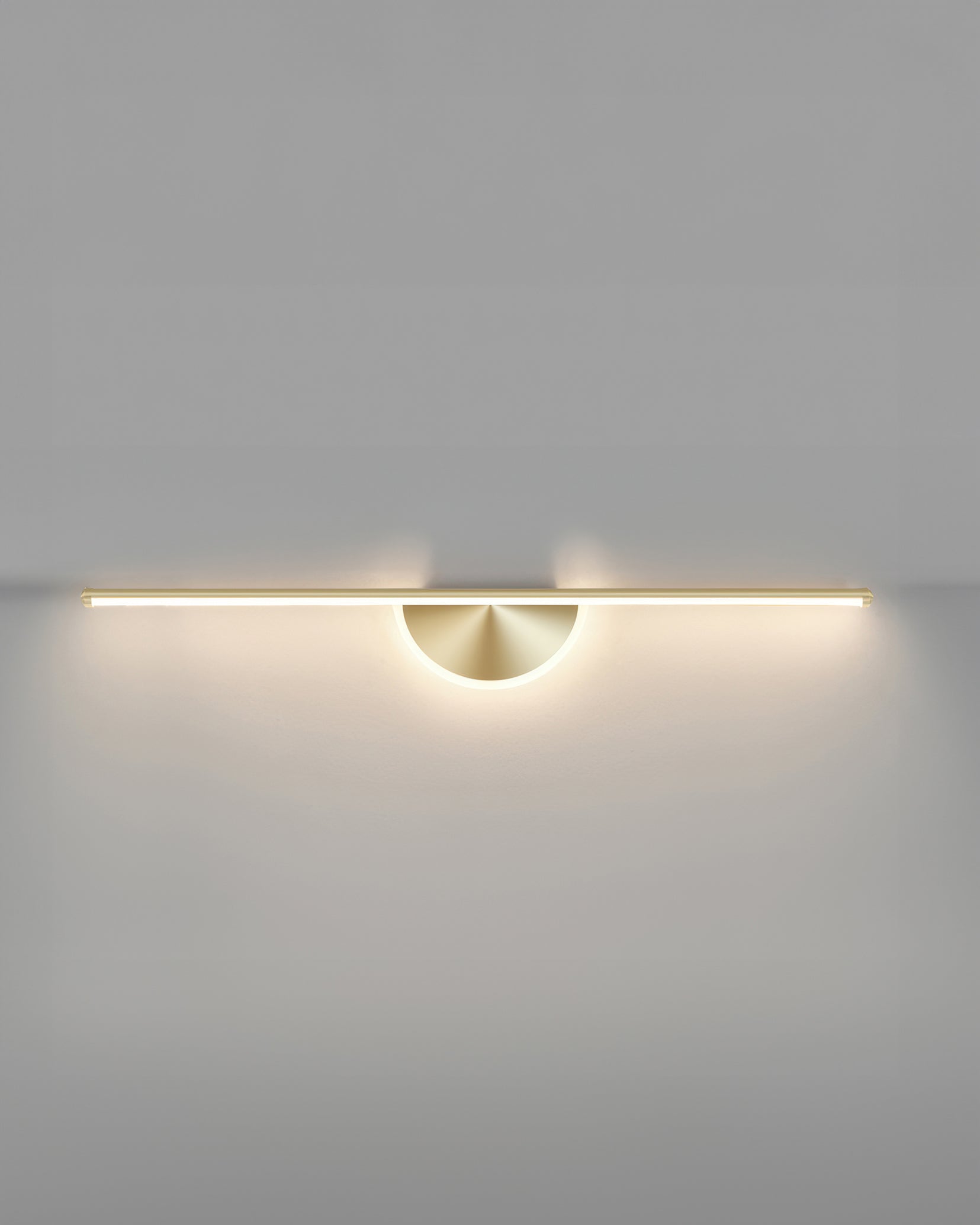 Iluminación ambiental para fondo de TV con lámpara de pared de madera Sylva Arc y resplandor suave de tubo