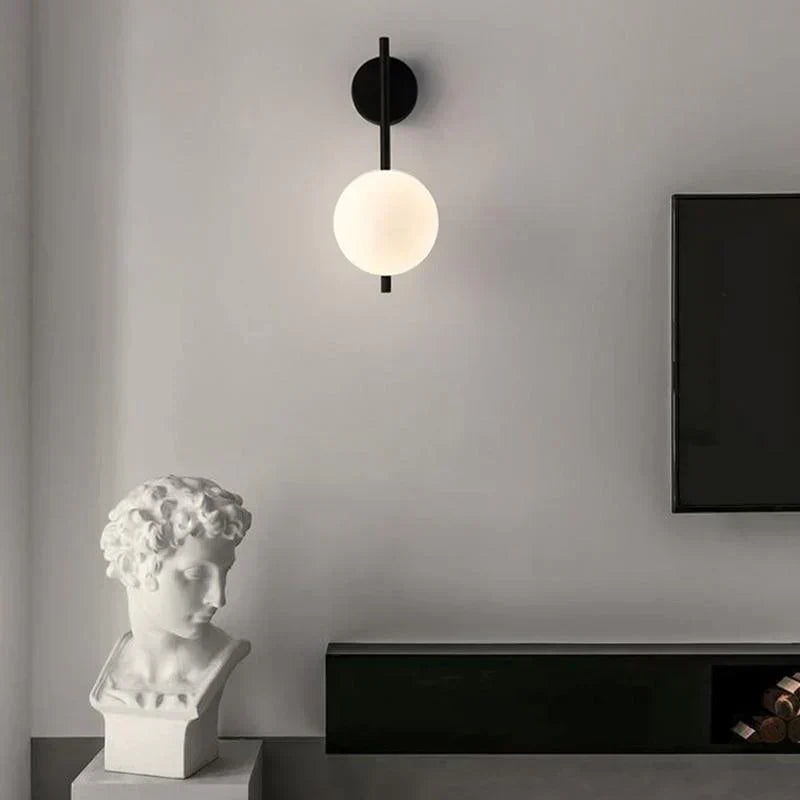 Nástěnná lampa Lyra ve skandinávském stylu s teplým světlem pro domácí interiéry od Elegant Decor