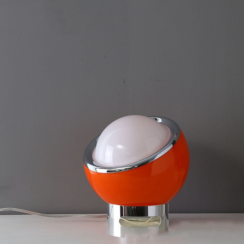 Lampe de table en verre opale Lyra avec abat-jour à lumière douce, finition style Bauhaus